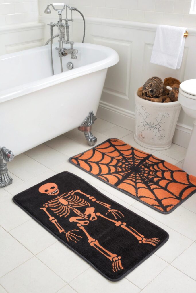 10 Halloween Bathroom Ideas That Are Surprisingly Spooky